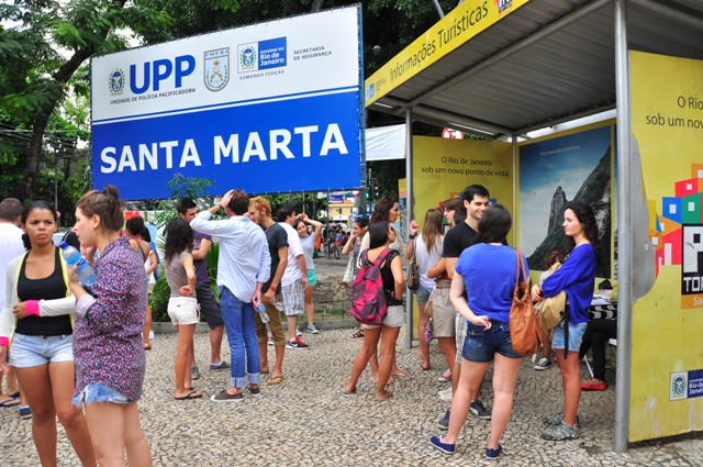 Tourist information en la entrada de la favela